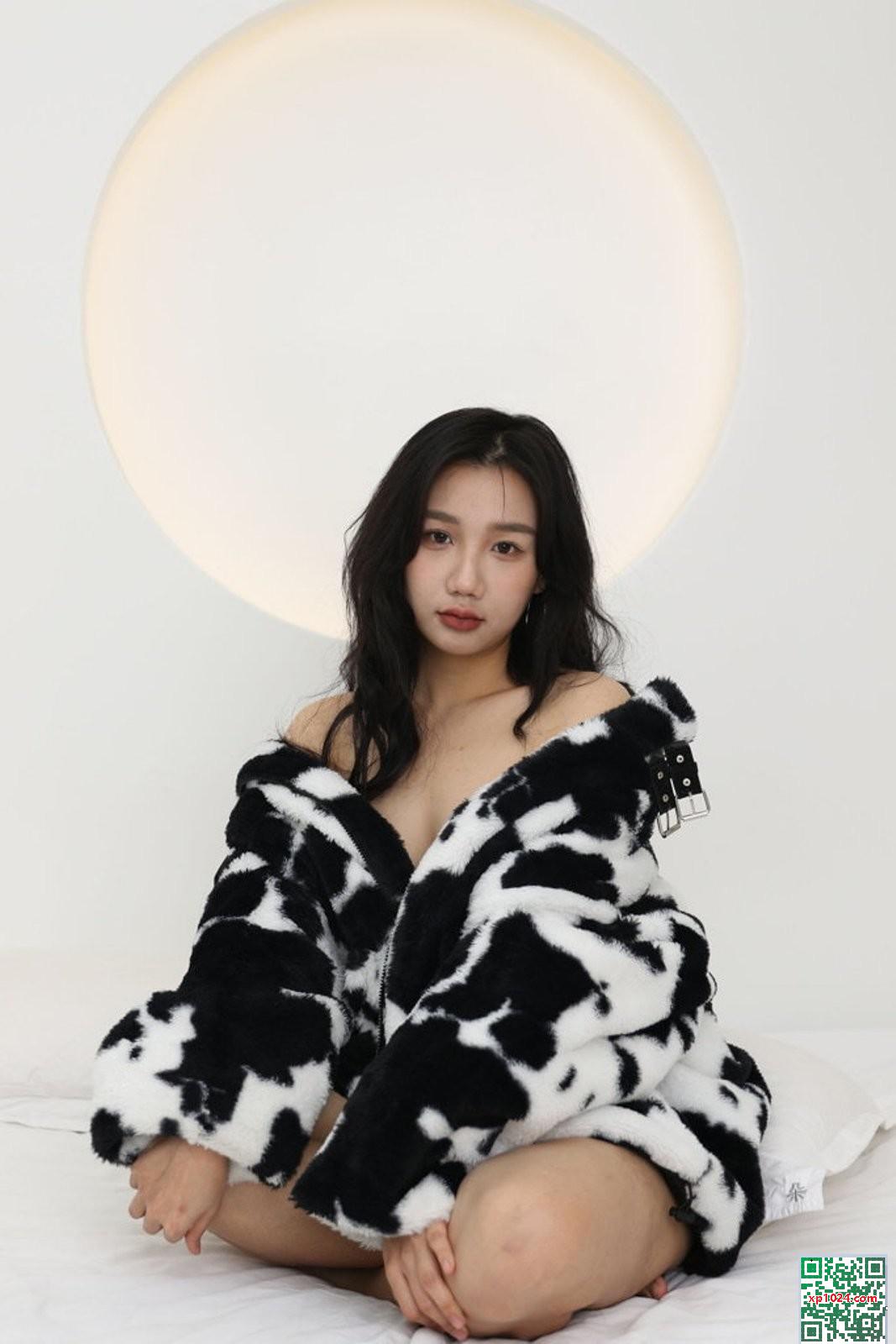Modèle chinois Little Body Body Private Photo Set-02 (100p)