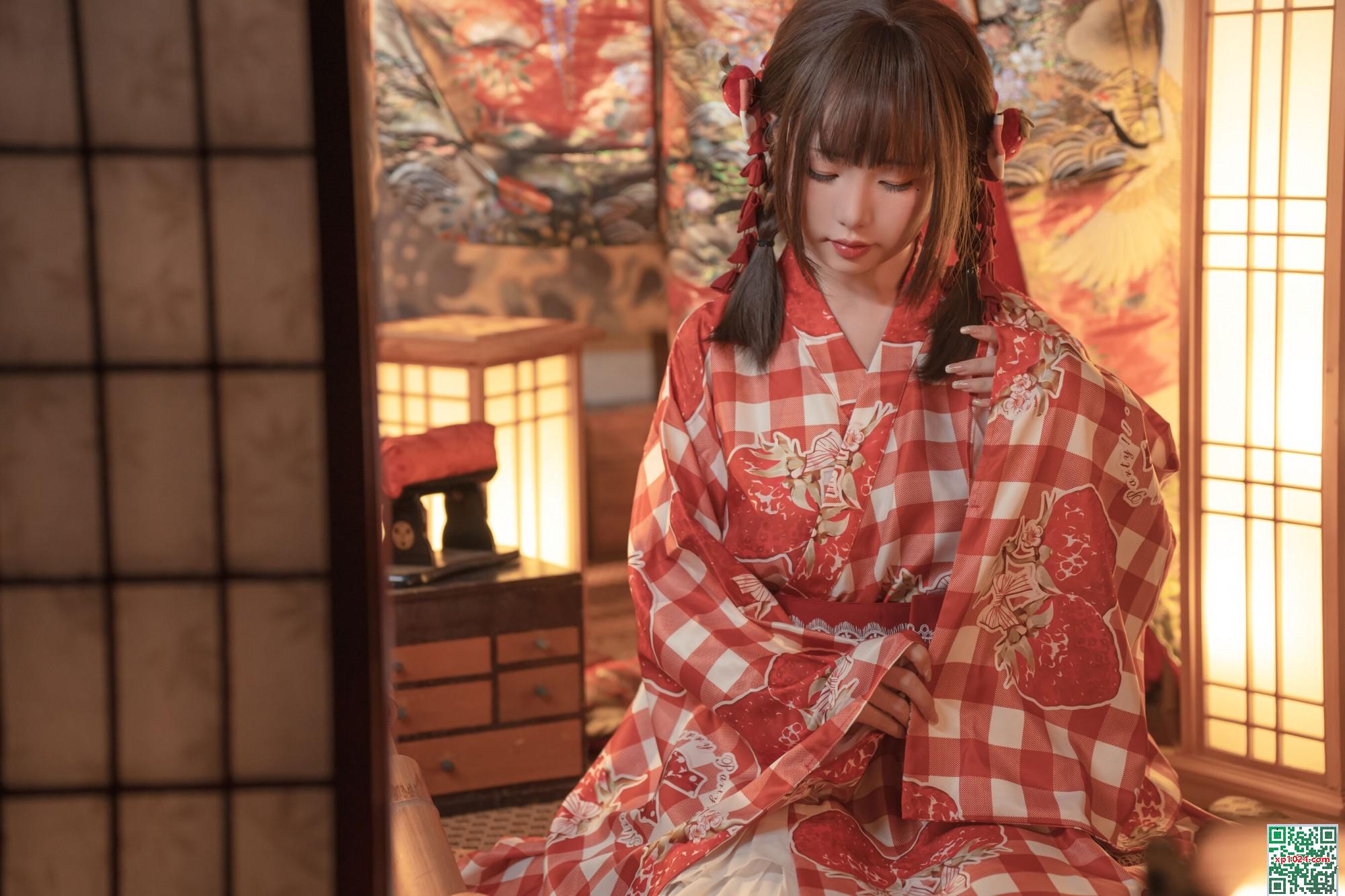 Miao Xiaoji&#8217;s &#8220;Burning and Flowers&#8221; (88p)