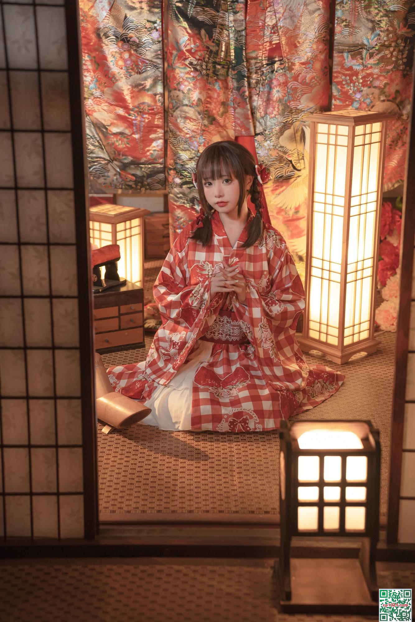 Miao Xiaoji&#8217;s &#8220;Burning and Flowers&#8221; (88p)