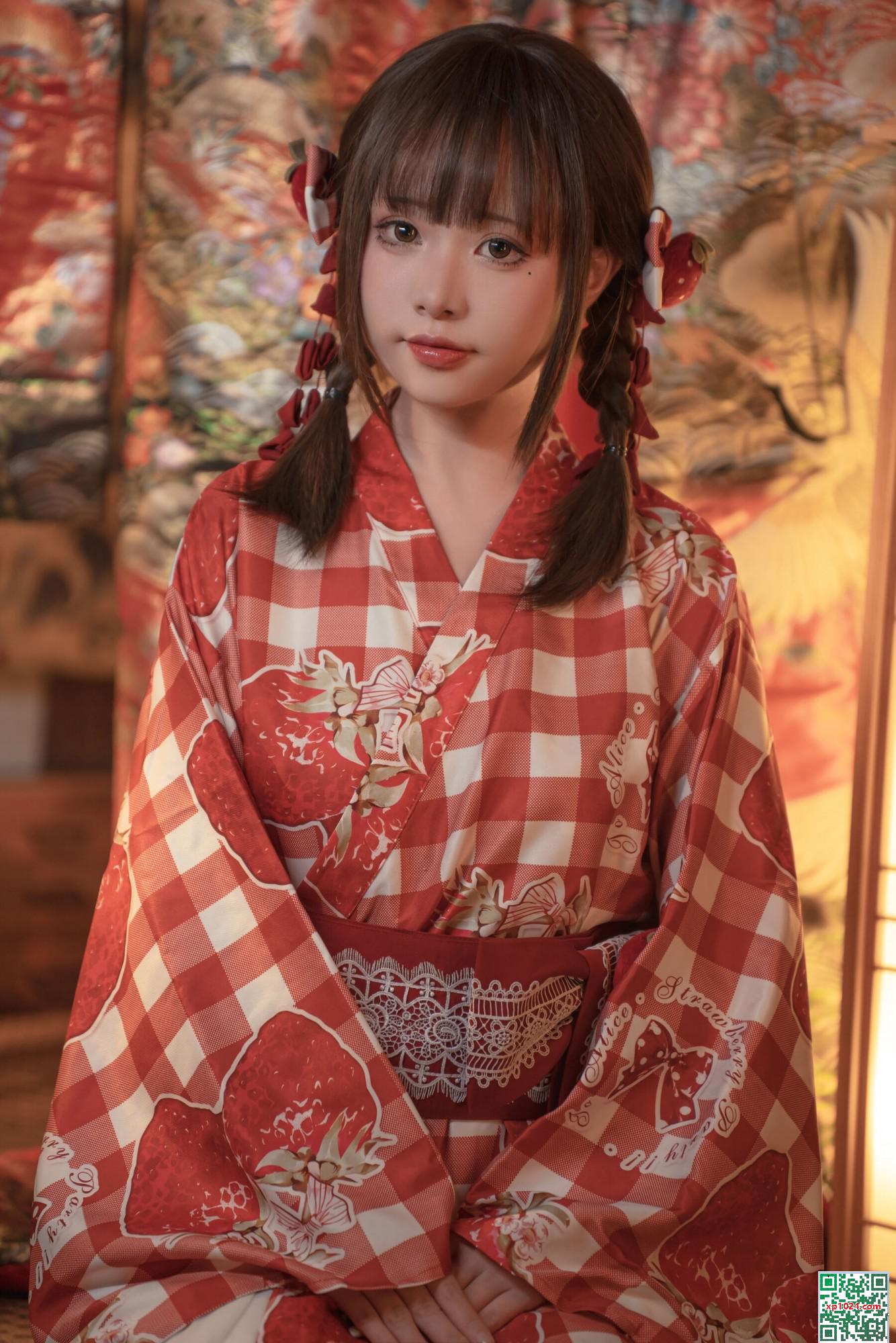 Miao Xiaoji&#8217;s &#8220;Burning and Flowers&#8221; (88p)