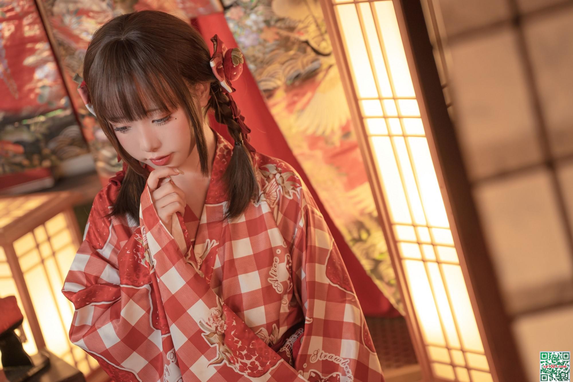 Miao Xiaoji&#8217;s &#8220;Burning and Flowers&#8221; (88p)