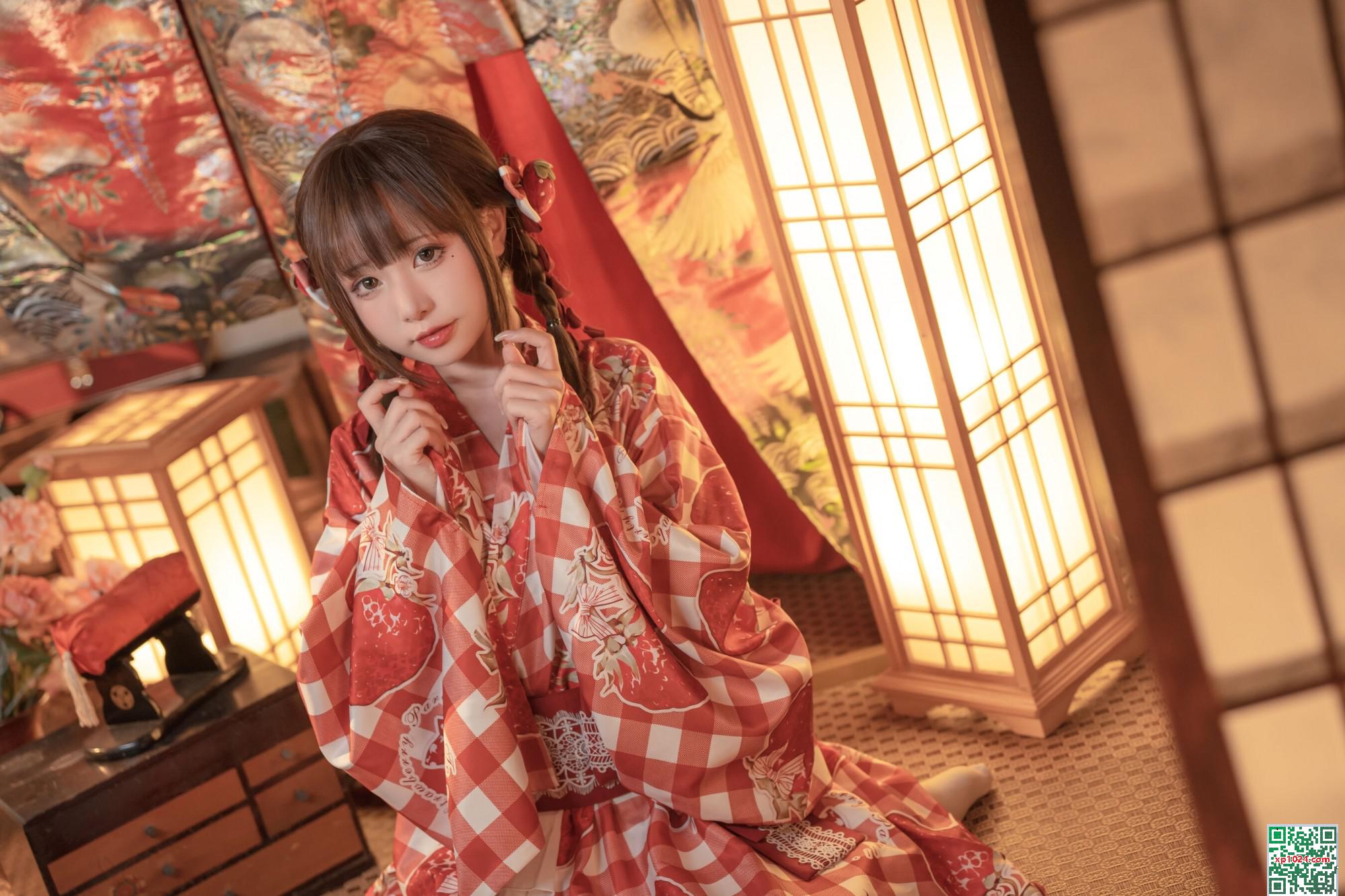 Miao Xiaoji&#8217;s &#8220;Burning and Flowers&#8221; (88p)