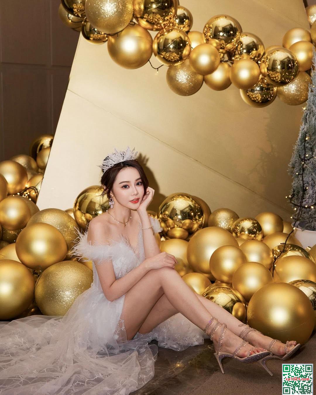« Sun Huitong Candy » a une endurance forte et de belles photos pour réconforter le corps et l&rsquo;esprit (22p)