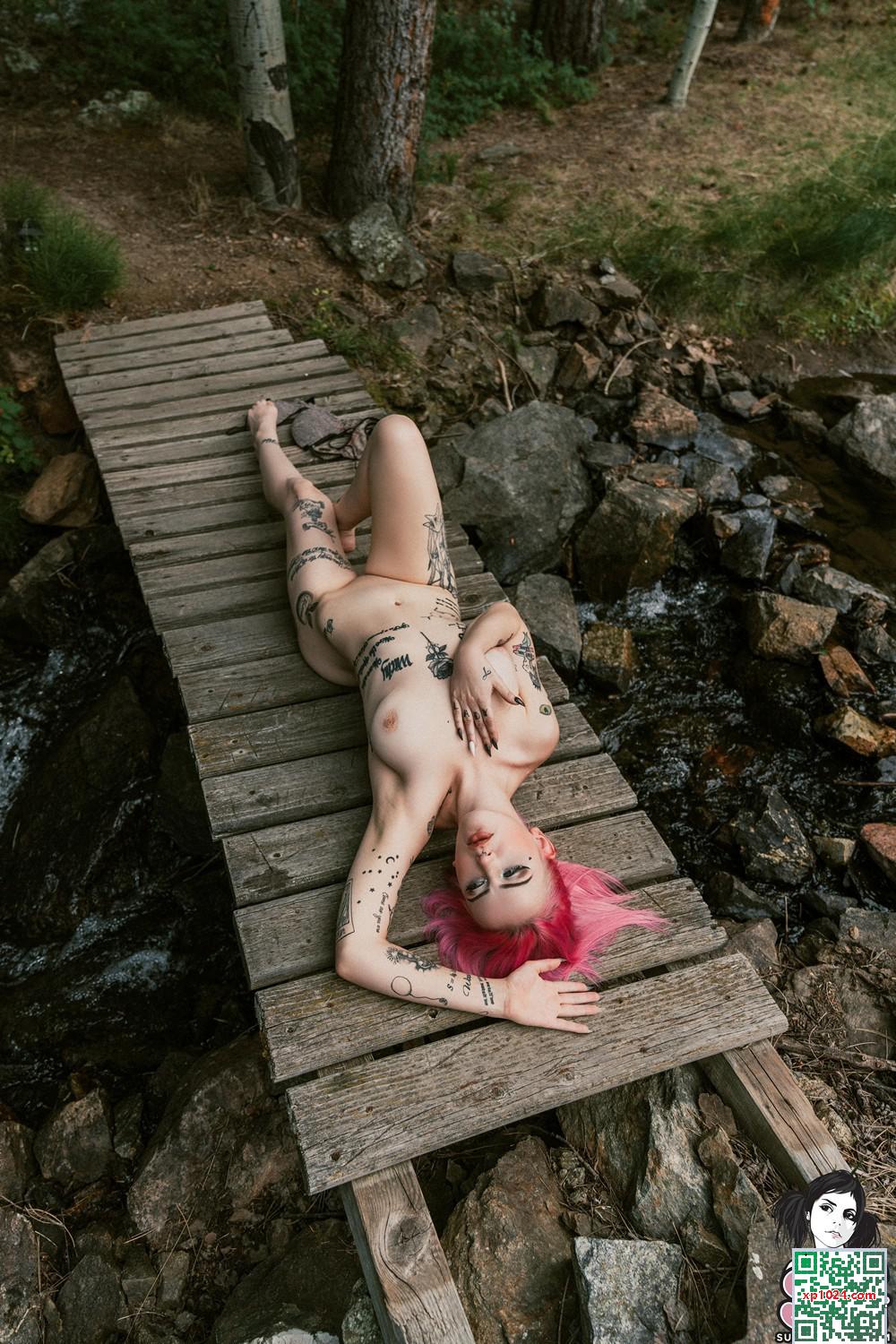 (Suicide Girls) 18 mars 2025 &#8211; Chloehartbreaker &#8211; Naiad (42p)