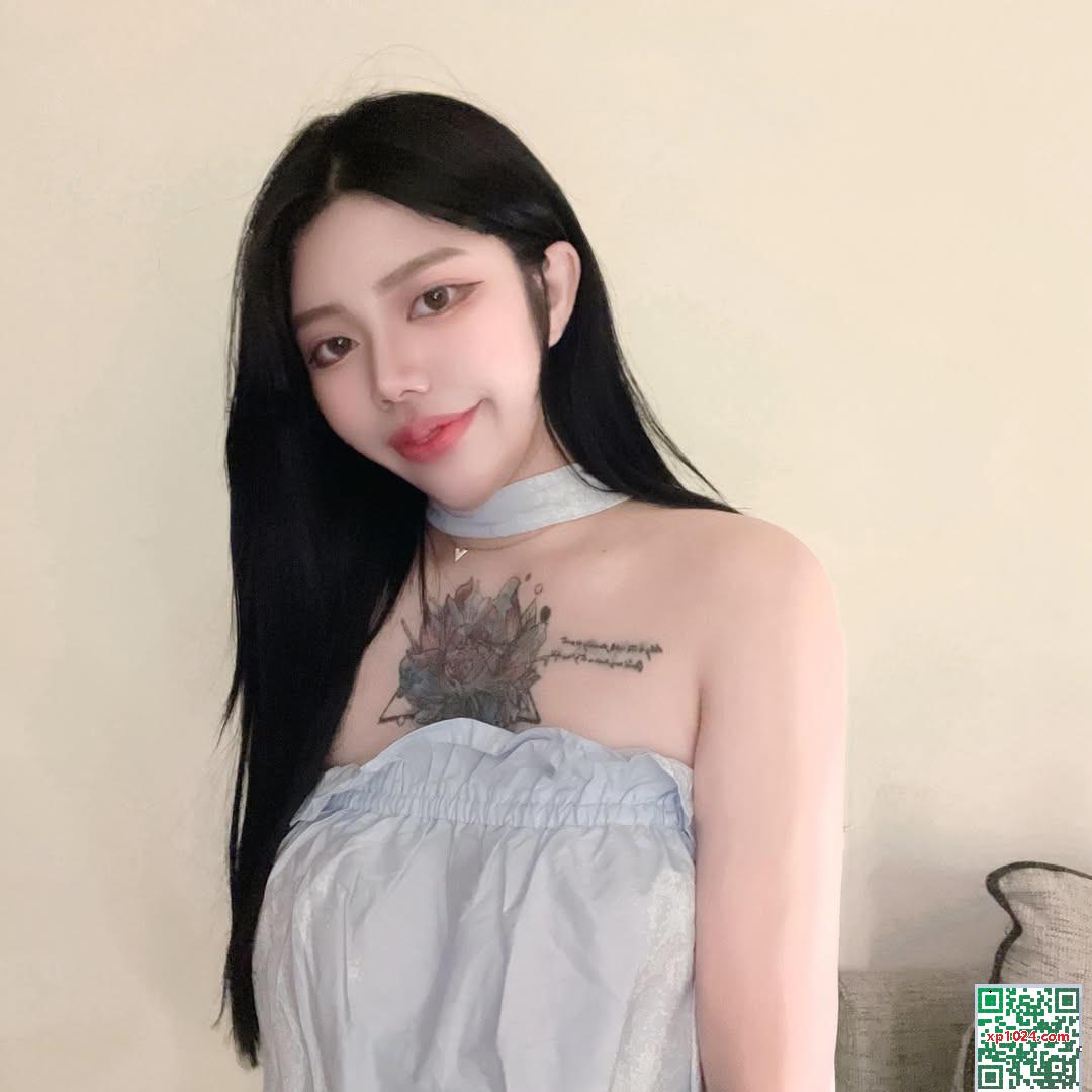 « Bambi » Super douce et exquise Beauty (21p)