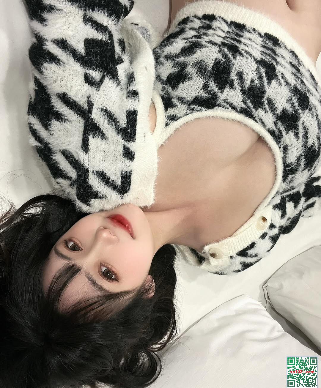 &#8220;Alice_WU&#8221; Big Eye Girl&#8217;s Sweet (21p)
