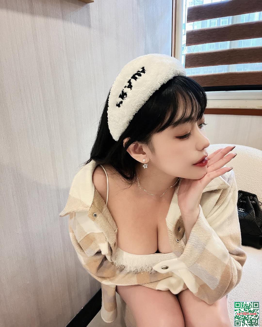 &#8220;Alice_WU&#8221; Big Eye Girl&#8217;s Sweet (21p)