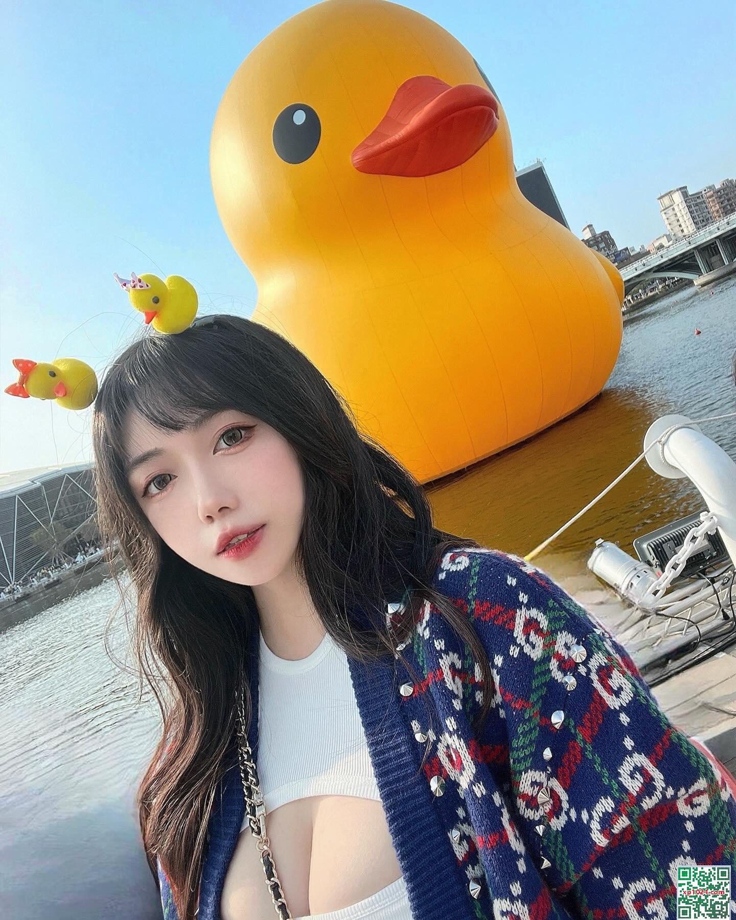 &#8220;Alice_WU&#8221; Big Eye Girl&#8217;s Sweet (21p)