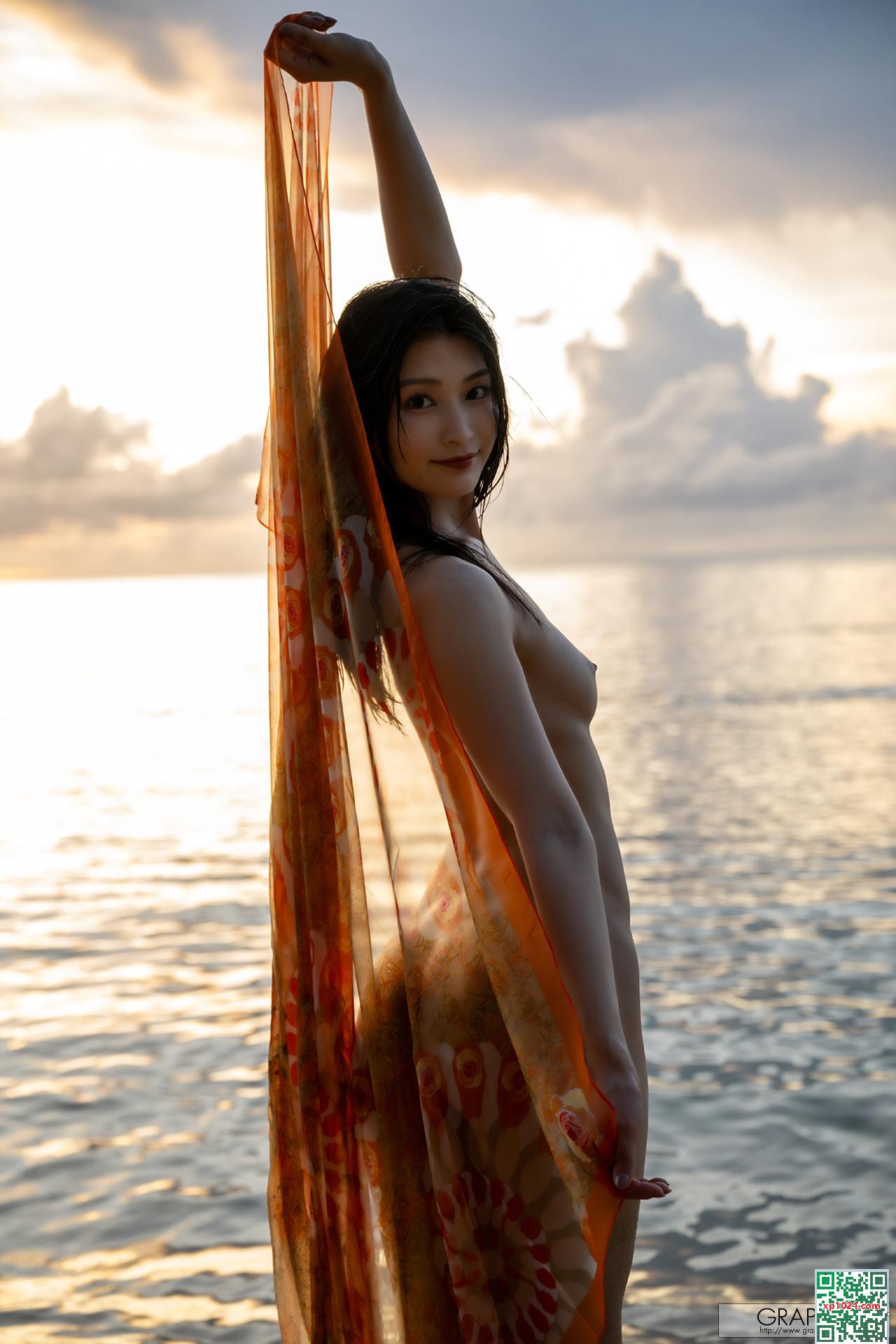 ((Graphis) GALS &#8211; Suzu Honjo Divine Vol.2 (20p)