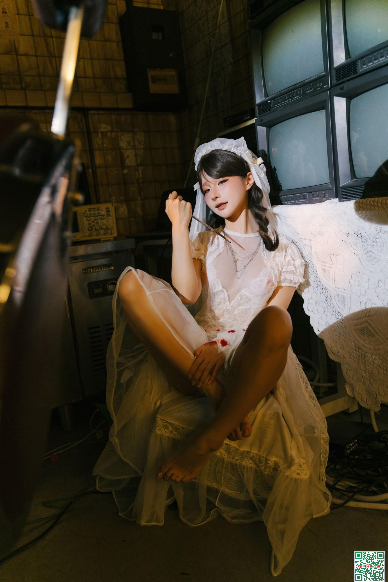 Anime Blogger Stupid Momo &#8211; Ruin Bride (133p)