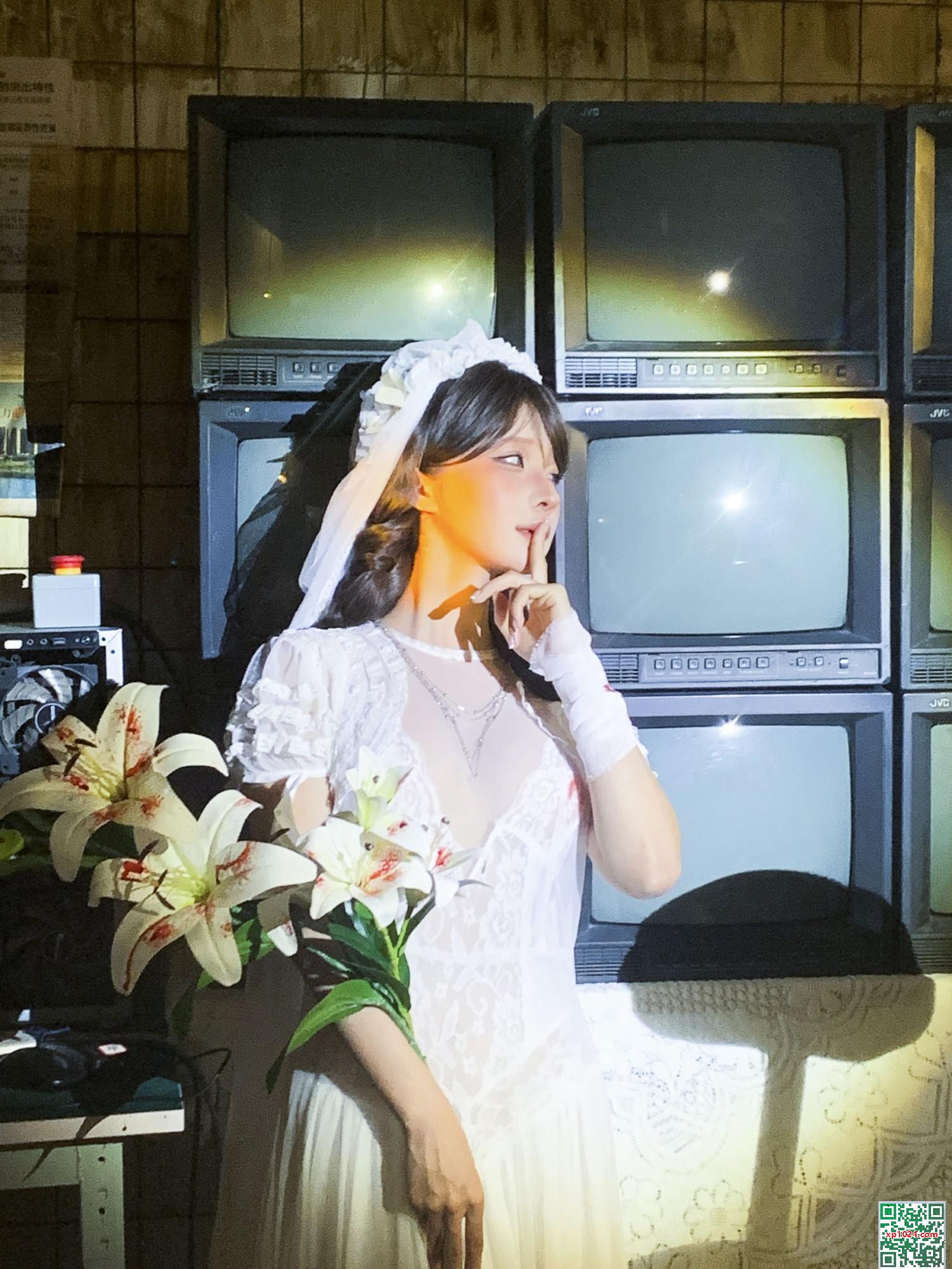 Anime Blogger Stupid Momo &#8211; Ruin Bride (133p)