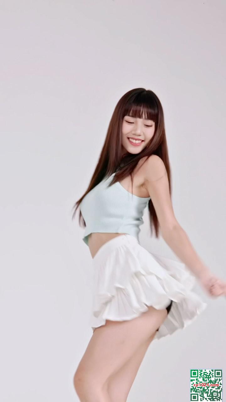 « Abby_lin Xialei » Tempérament de reine avec une taille mince et des seins (34p)