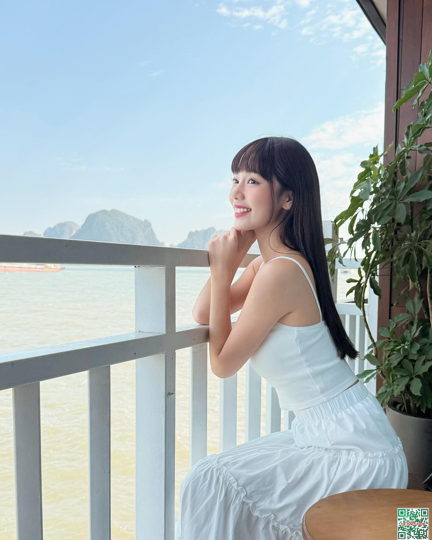 « Abby_lin Xialei » Tempérament de reine avec une taille mince et des seins (34p)