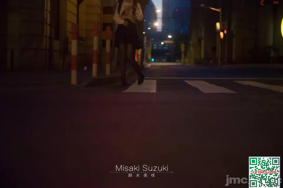 Suzuki Misaki &#8211; Intersection tôt le matin (16p)