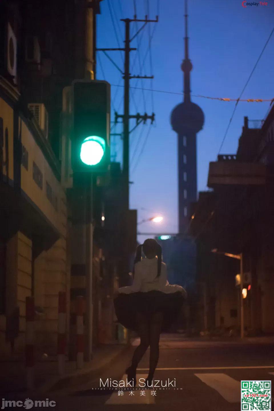 Suzuki Misaki &#8211; Intersection tôt le matin (16p)