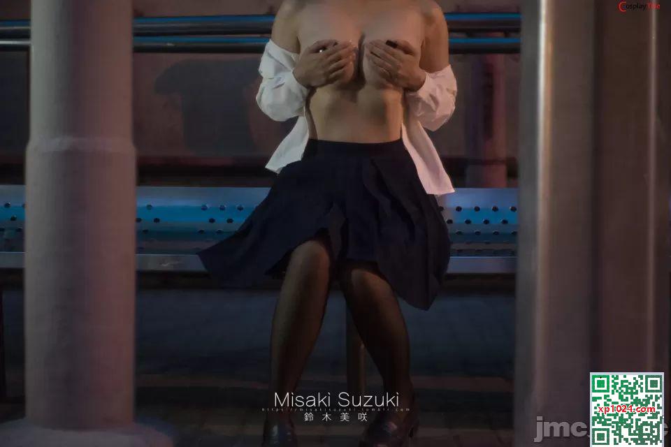 Suzuki Misaki &#8211; Intersection tôt le matin (16p)