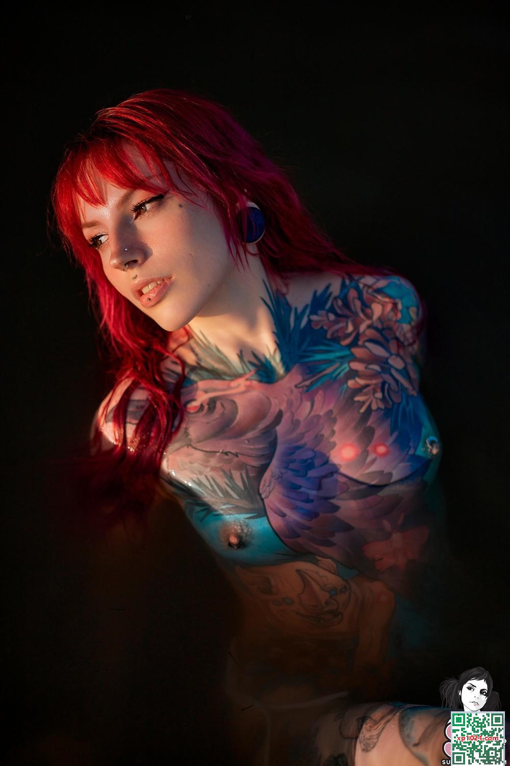(Suicide Girls) 20 mars 2025 &#8211; Hellia &#8211; les sirènes existent (48p)