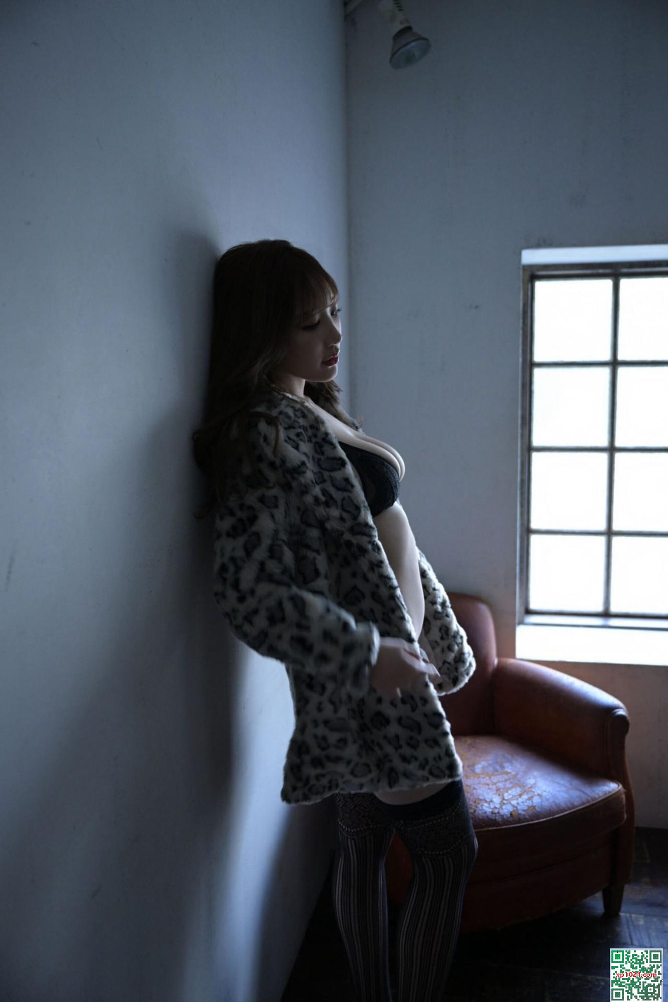 (Picture du modèle japonais) Koyoi Toran 《Vendredi_Tonight&rsquo;s Moon Is H Vol.1》 (70p)