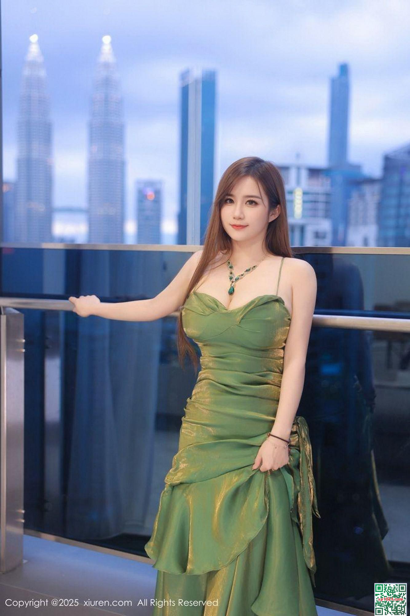(XiuRen) 2025.04.18 No.10169 Xiao Rou Mu Mi Version complète Photo (79p)