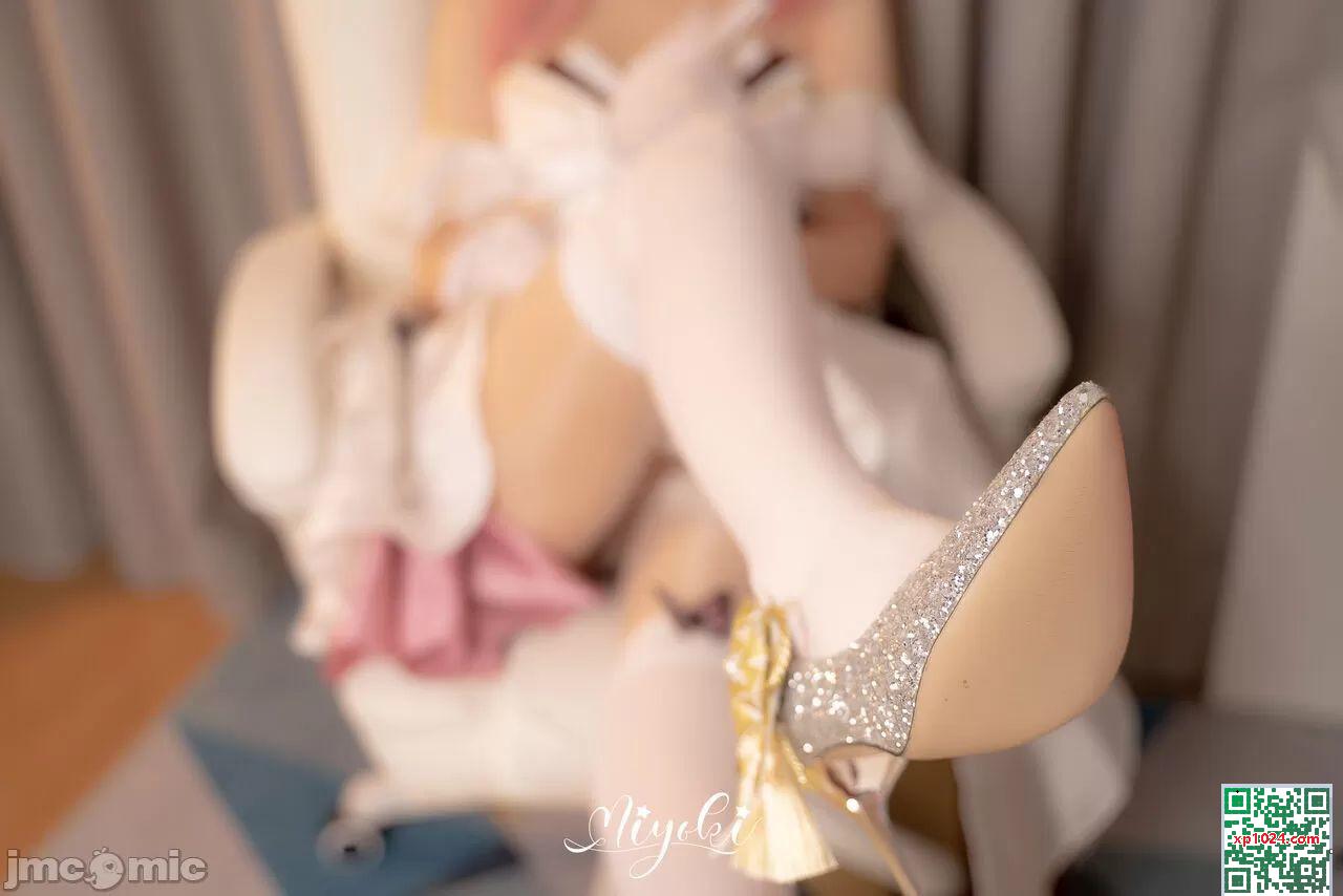 Misaki Suzuki &#8211; Je veux être votre idole (Yae Shinko Hanami) (36p)