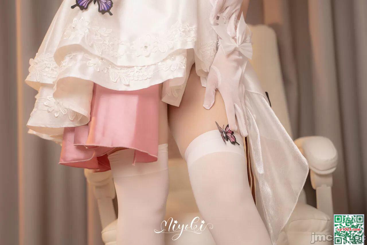 Misaki Suzuki &#8211; Je veux être votre idole (Yae Shinko Hanami) (36p)