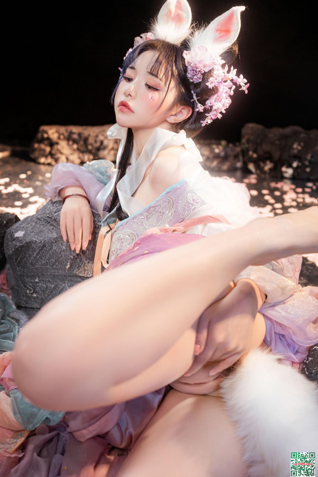 Miao Xiaoji&#8217;s &#8220;Qi Huai&#8221; (68p)