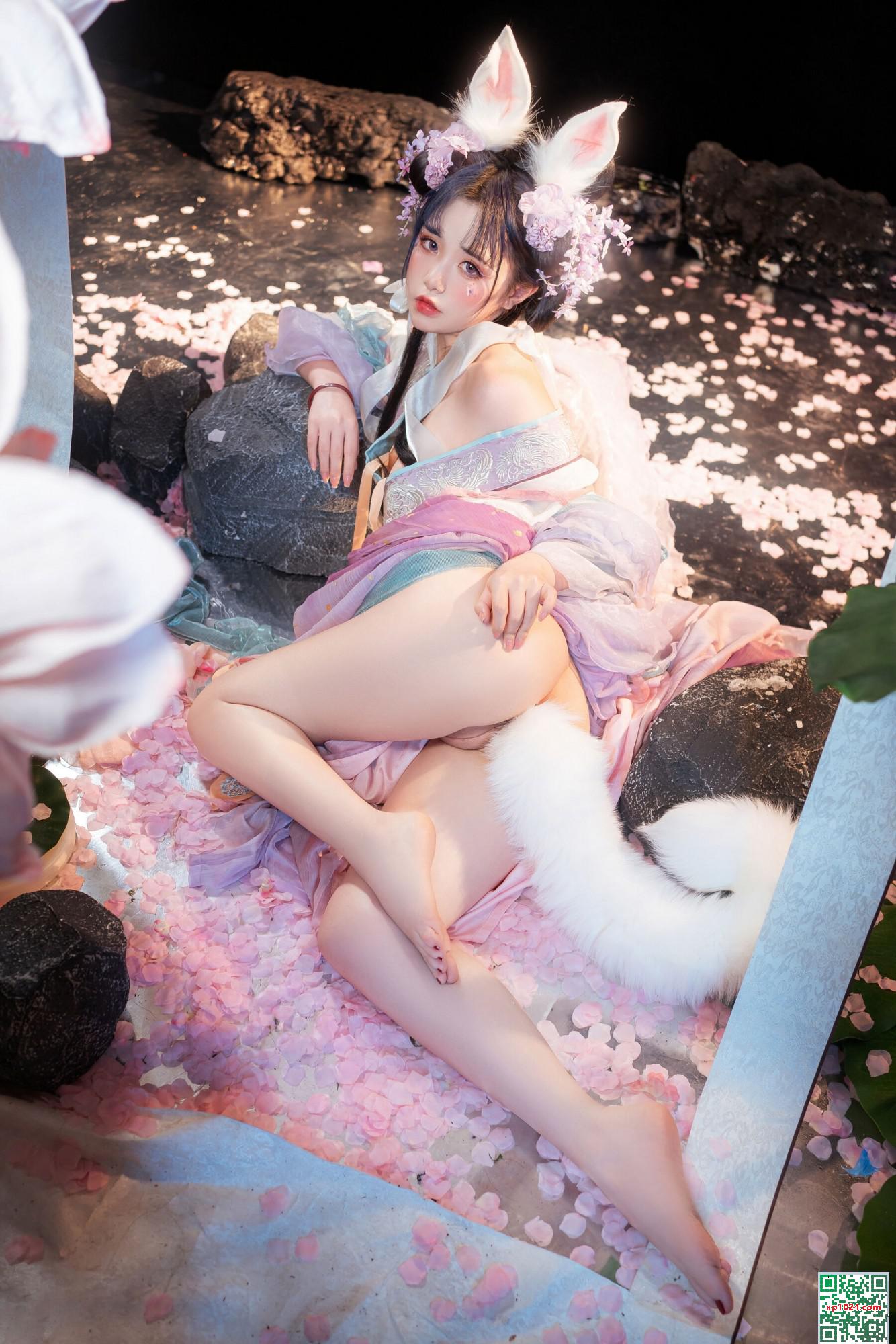 Miao Xiaoji&#8217;s &#8220;Qi Huai&#8221; (68p)