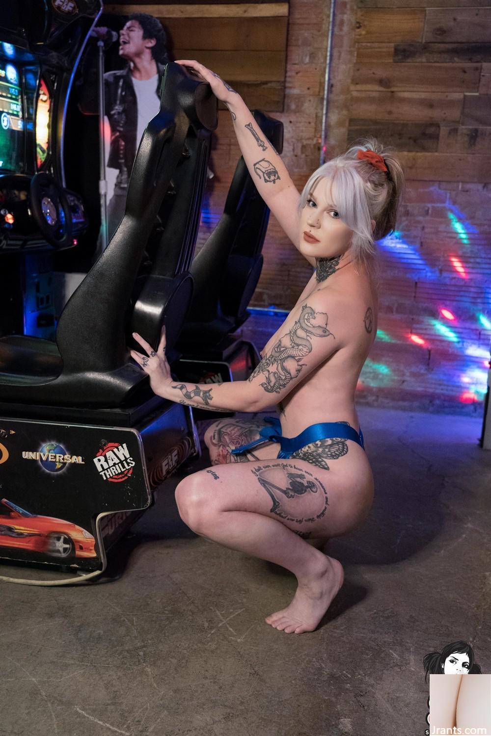 (Suicide Girls) 02 آوریل 2025 &#8211; Rayneday &#8211; Prime (42p)