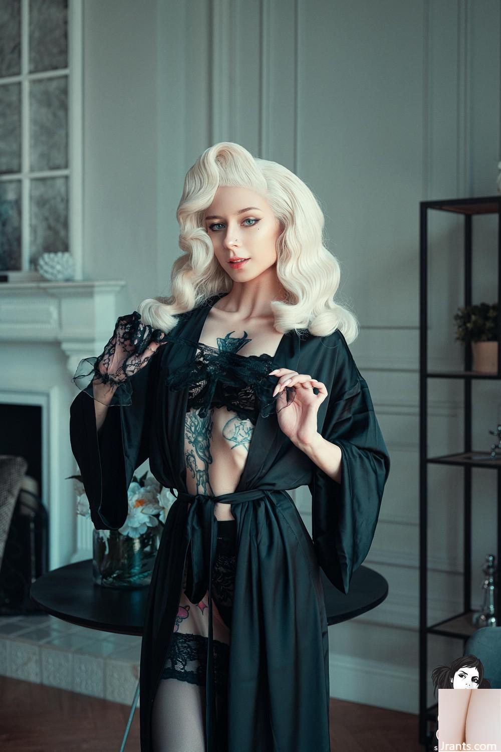 (Suicide Girls) 03 de março de 2025 &#8211; Pixi &#8211; Monroe (45p)