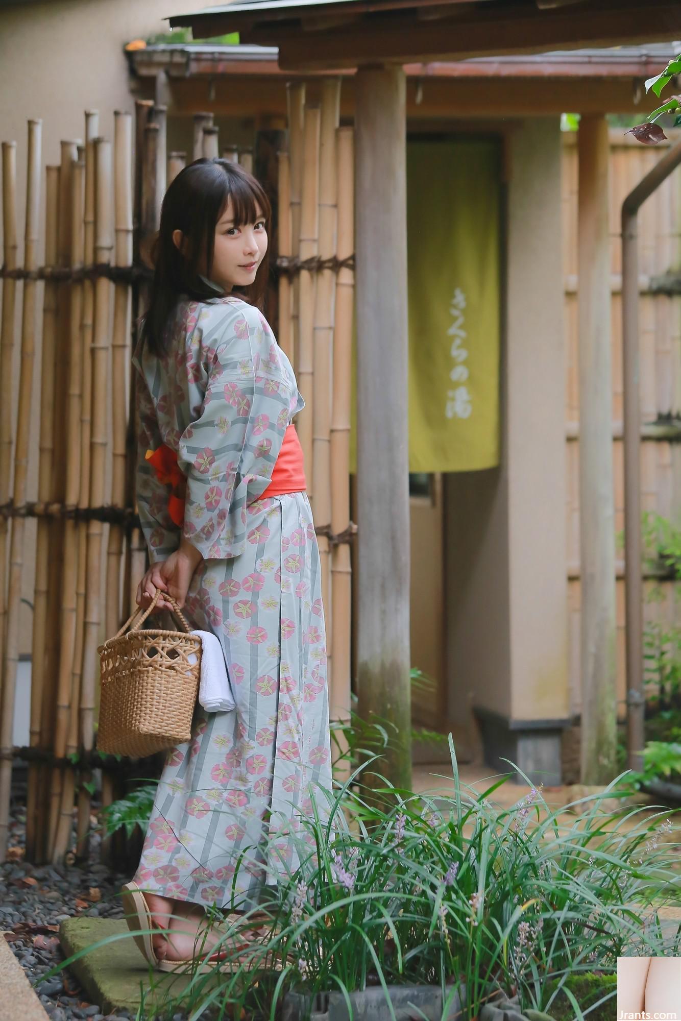 Fish &#8211; Shimoe Koharu Origin (33p)