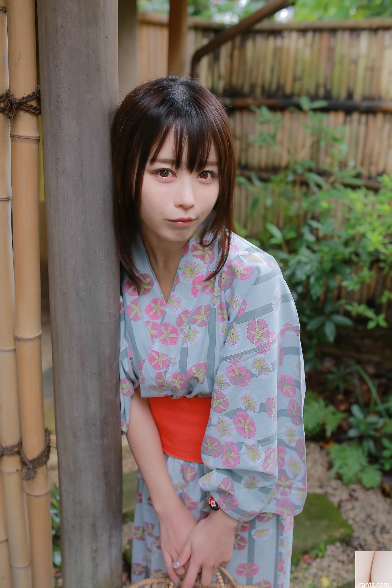 Fish &#8211; Shimoe Koharu Origin (33p)