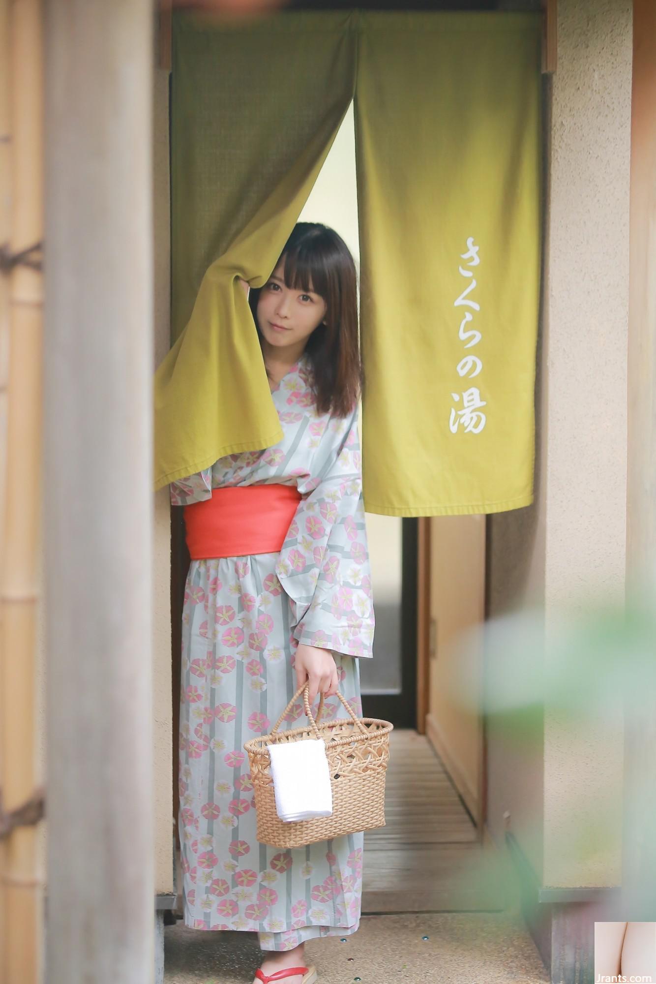 Fish &#8211; Shimoe Koharu Origin (33p)