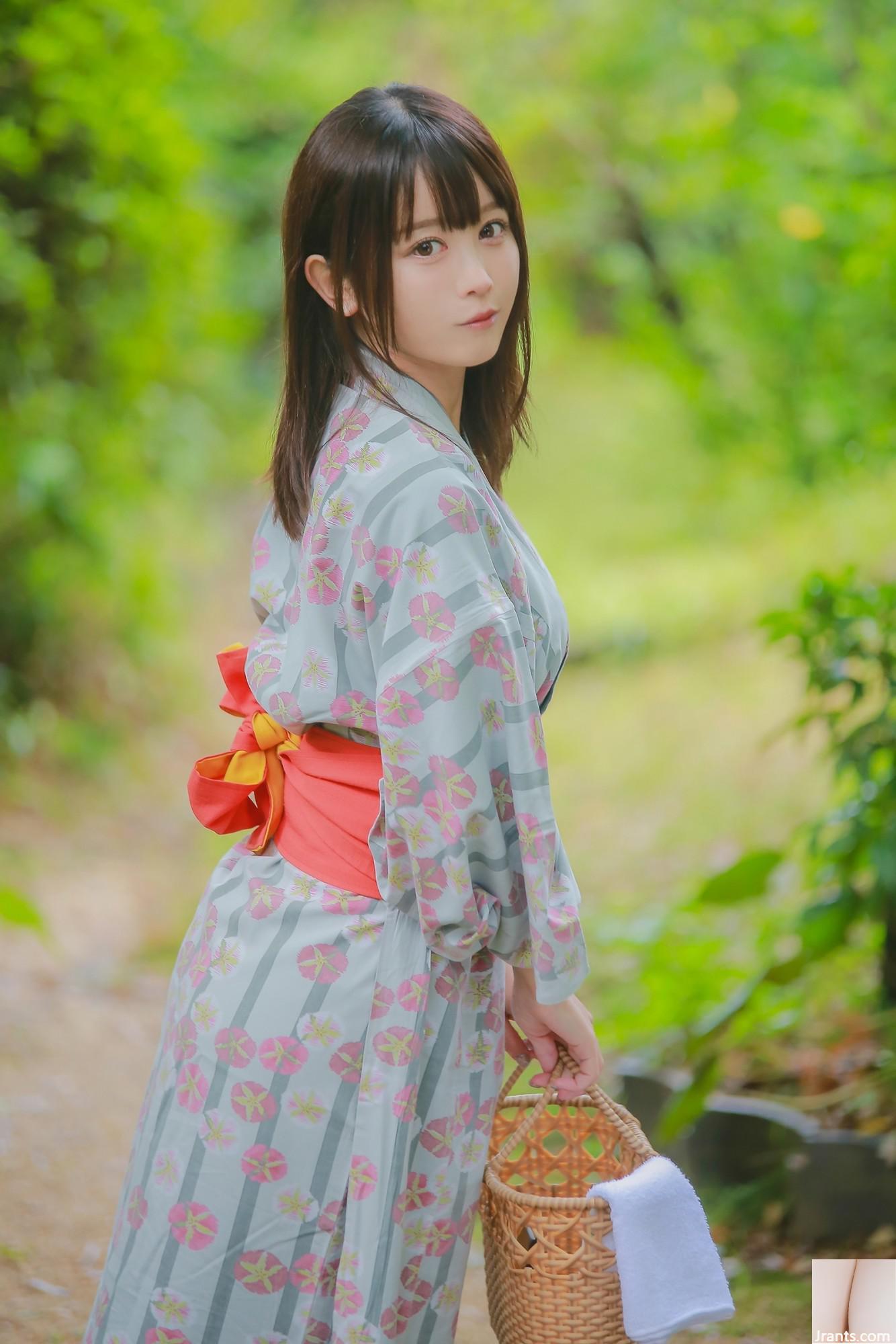 Fish &#8211; Shimoe Koharu Origin (33p)