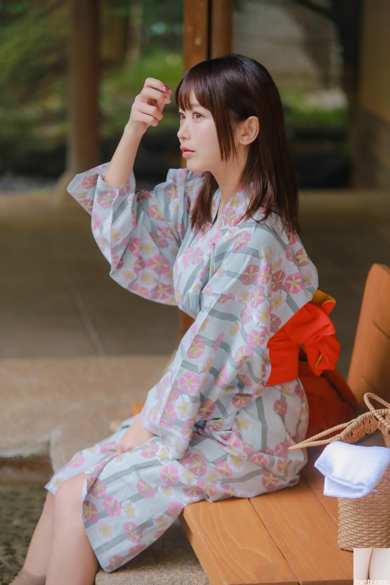Fish &#8211; Shimoe Koharu Origin (33p)