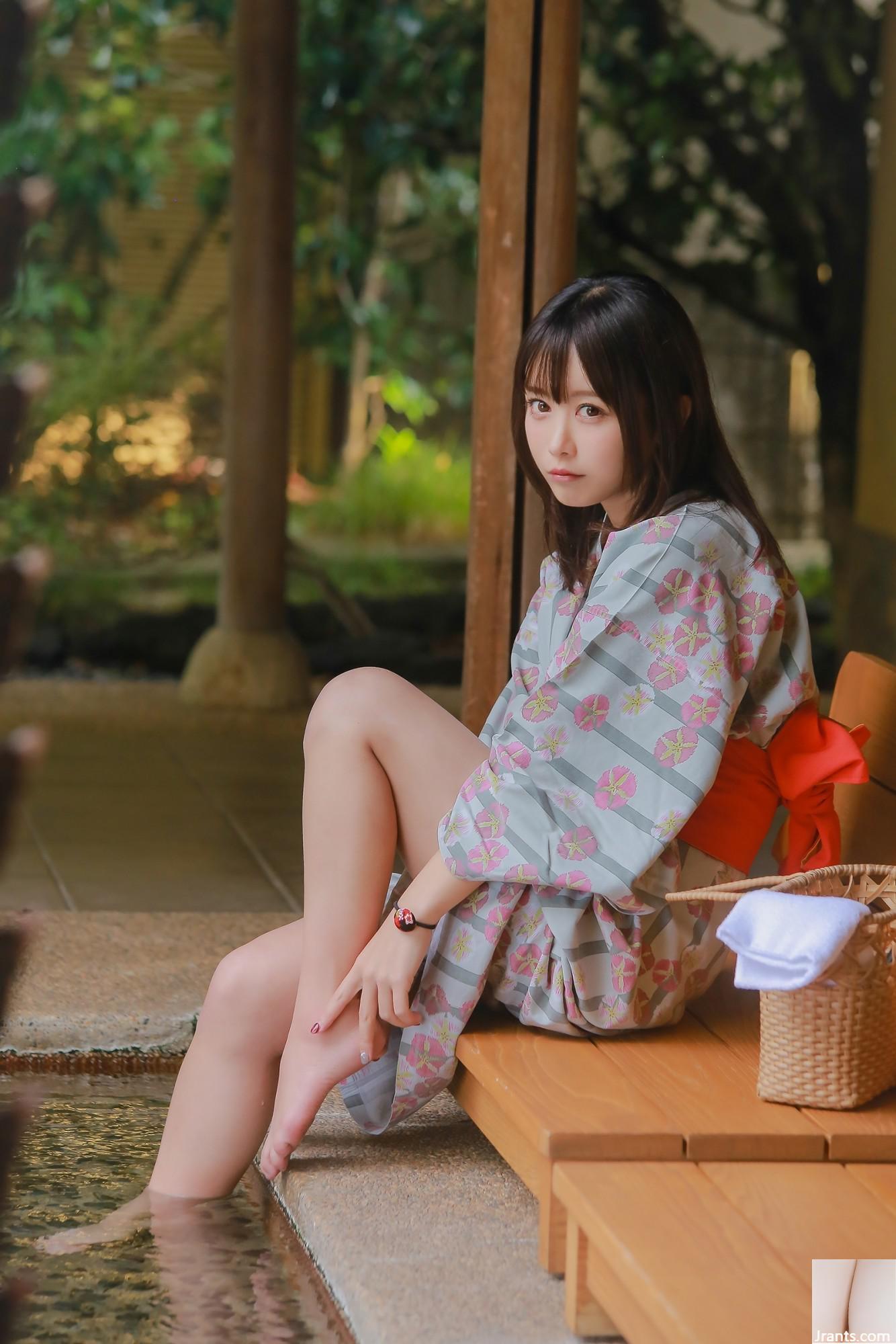 Fish &#8211; Shimoe Koharu Origin (33p)