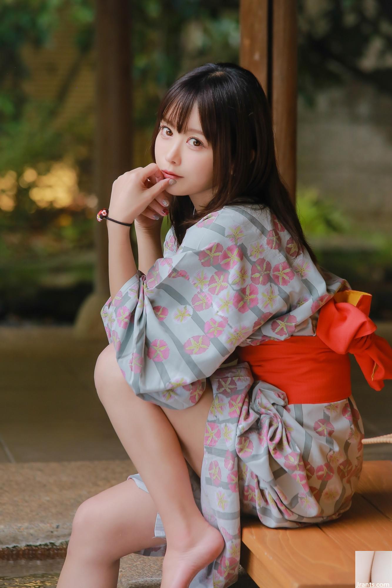 Fish &#8211; Shimoe Koharu Origin (33p)
