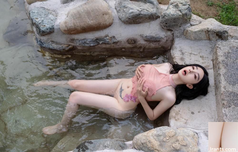 (مجموعه آنلاین) Pan Jiaojiao &#8211; The Enchanting in the Model Garden R18 Xiuren (98p)