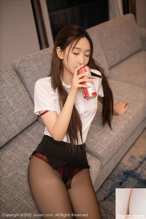 ((XiuRen) HD Photo 2022.08.25 No.5490 Jiang Zhenzhen (78p)