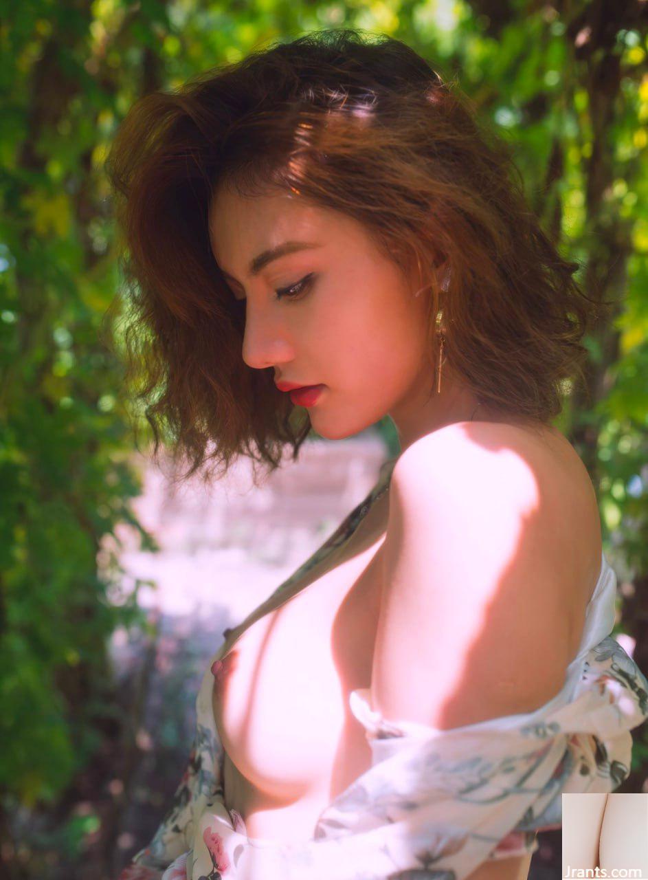 (الإنترنت المشاهير) goddess (42p)