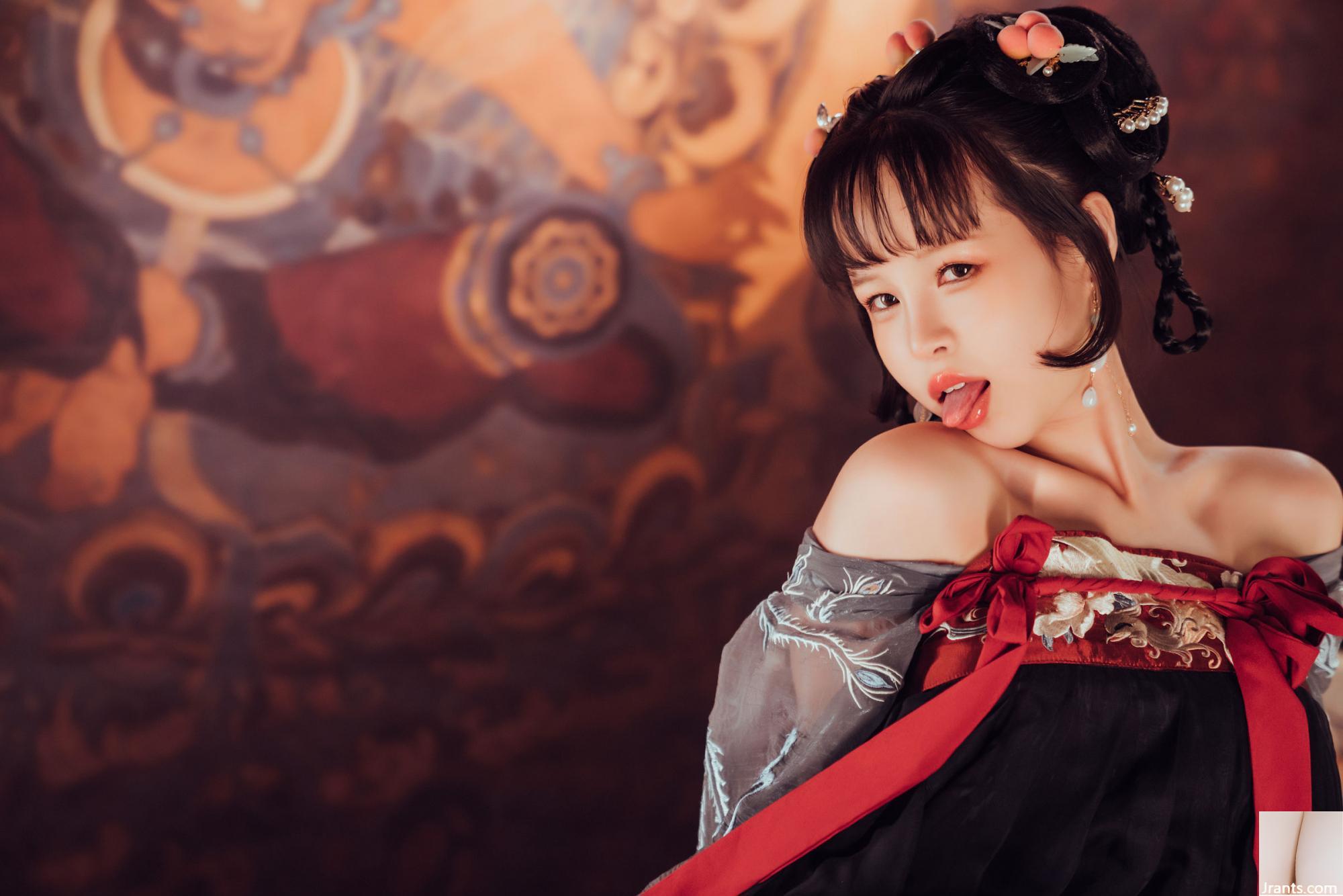 ZZ Dazzled &#8220;Pipa Jing Little&#8221; (100p)