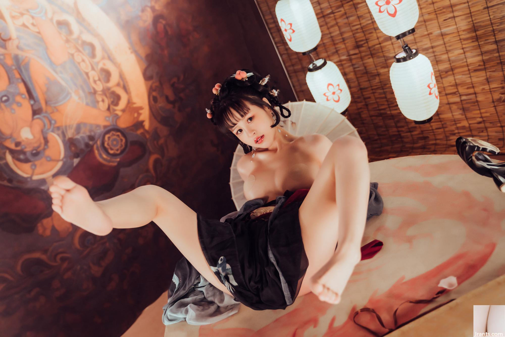 ZZ Dazzled &#8220;Pipa Jing Little&#8221; (100p)