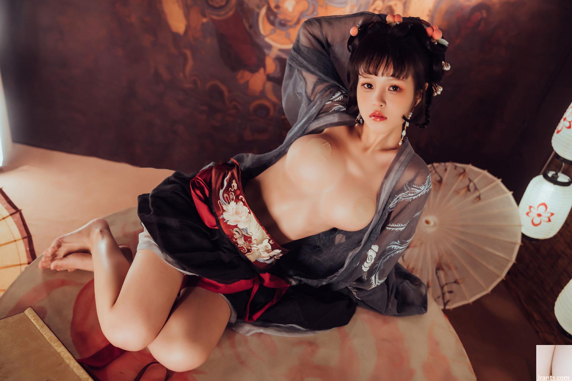 ZZ Dazzled &#8220;Pipa Jing Little&#8221; (100p)