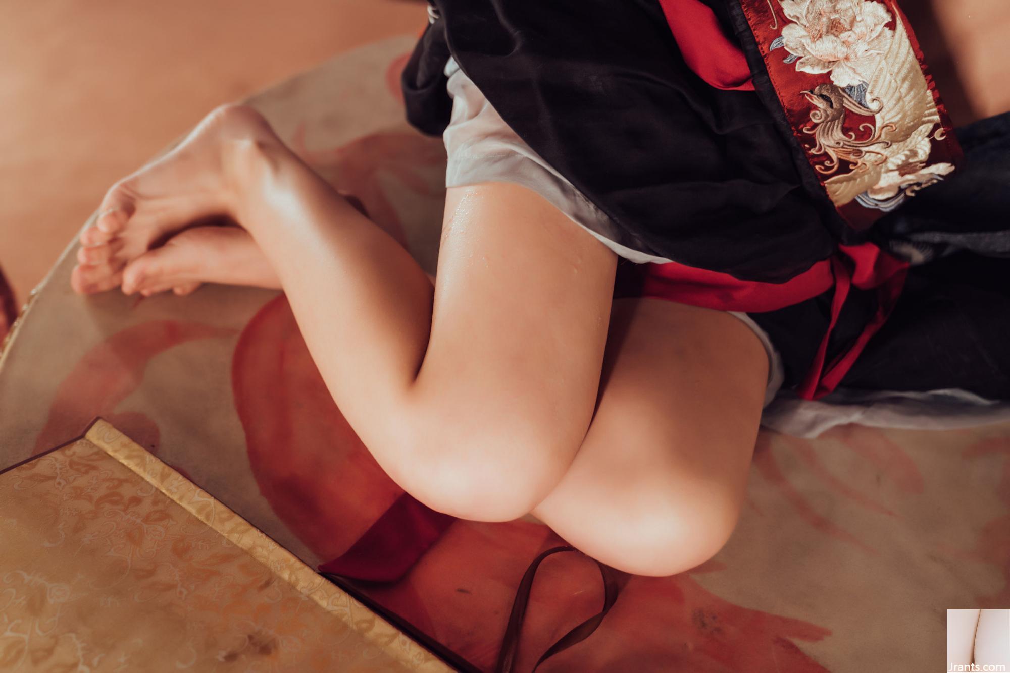ZZ Dazzled &#8220;Pipa Jing Little&#8221; (100p)