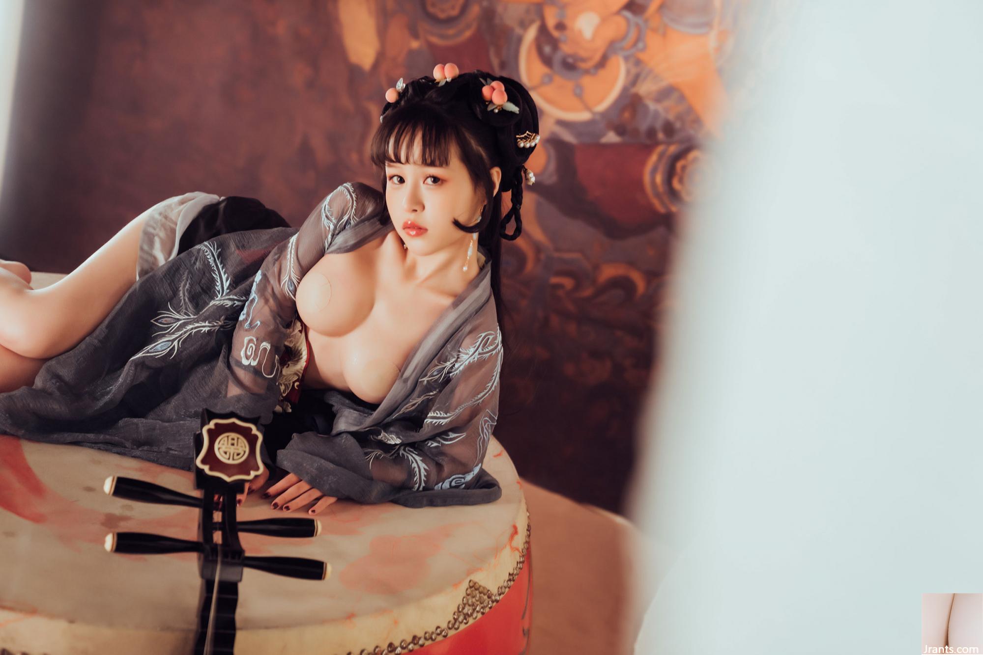 ZZ Dazzled &#8220;Pipa Jing Little&#8221; (100p)