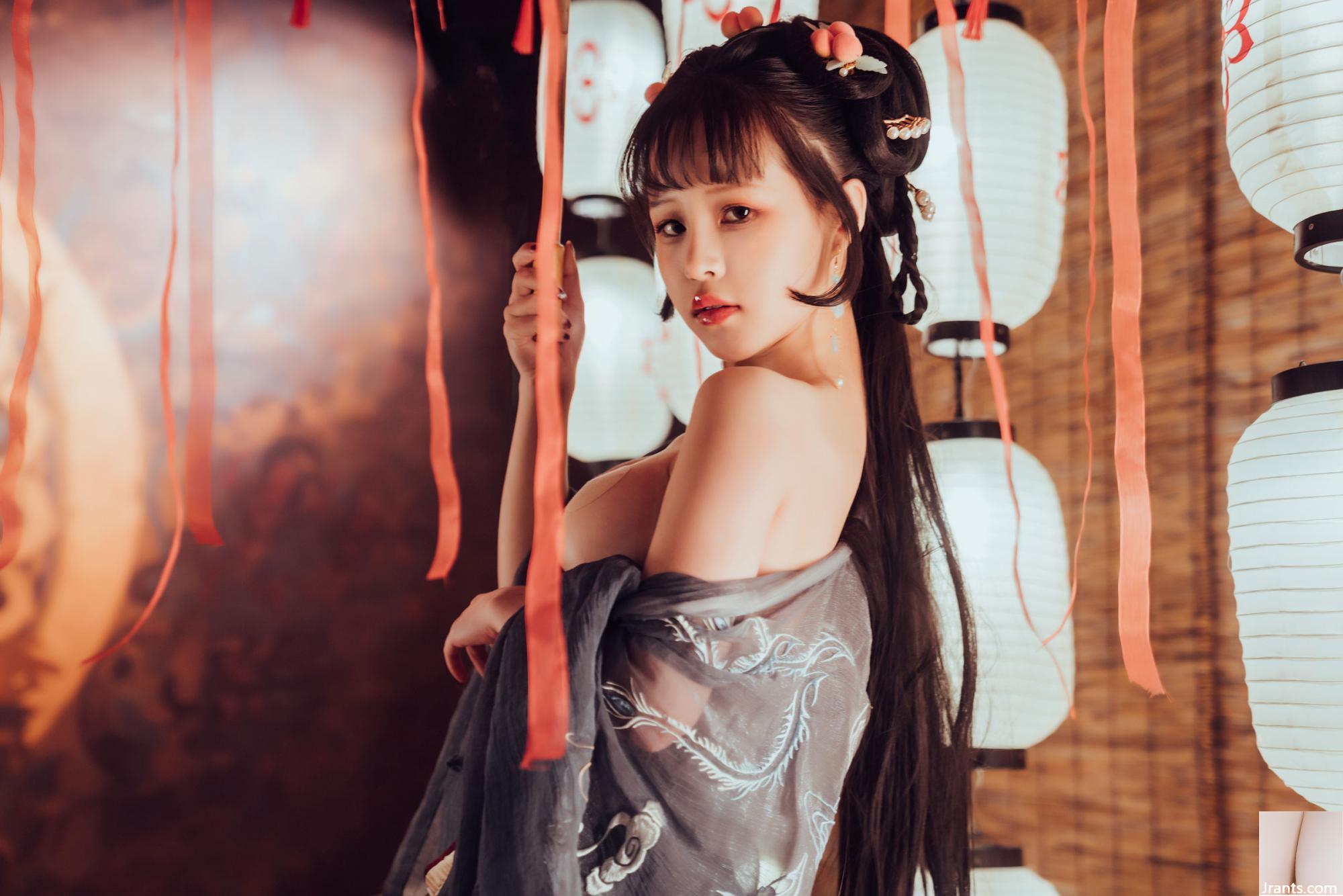 ZZ Dazzled &#8220;Pipa Jing Little&#8221; (100p)