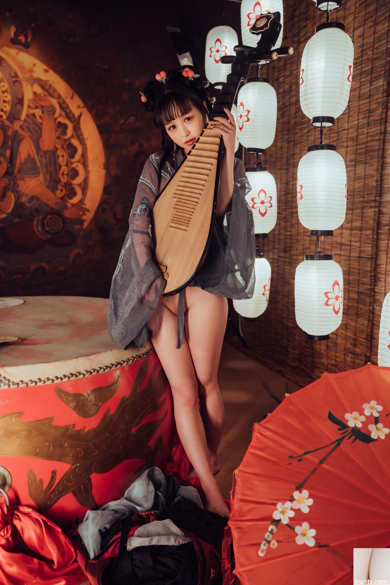 ZZ Dazzled &#8220;Pipa Jing Little&#8221; (100p)