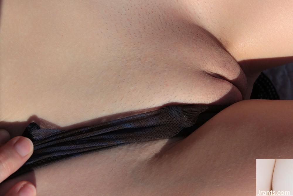 (MetArt) 21 آوریل 2025 &#8211; آنی آن &#8211; آهنگ دریایی (140p)