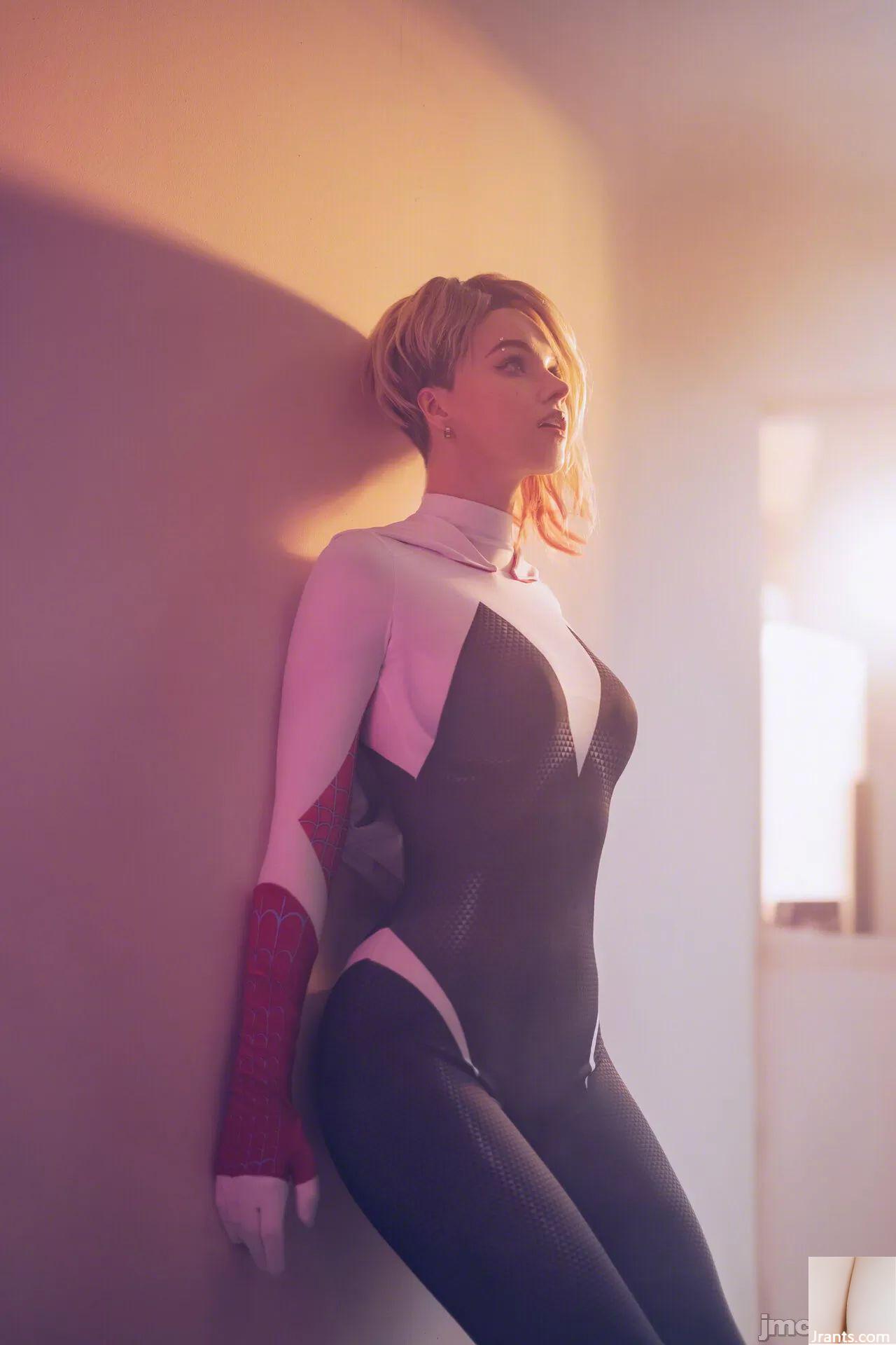 Shirogane Sama -Spider Gwen (79p)