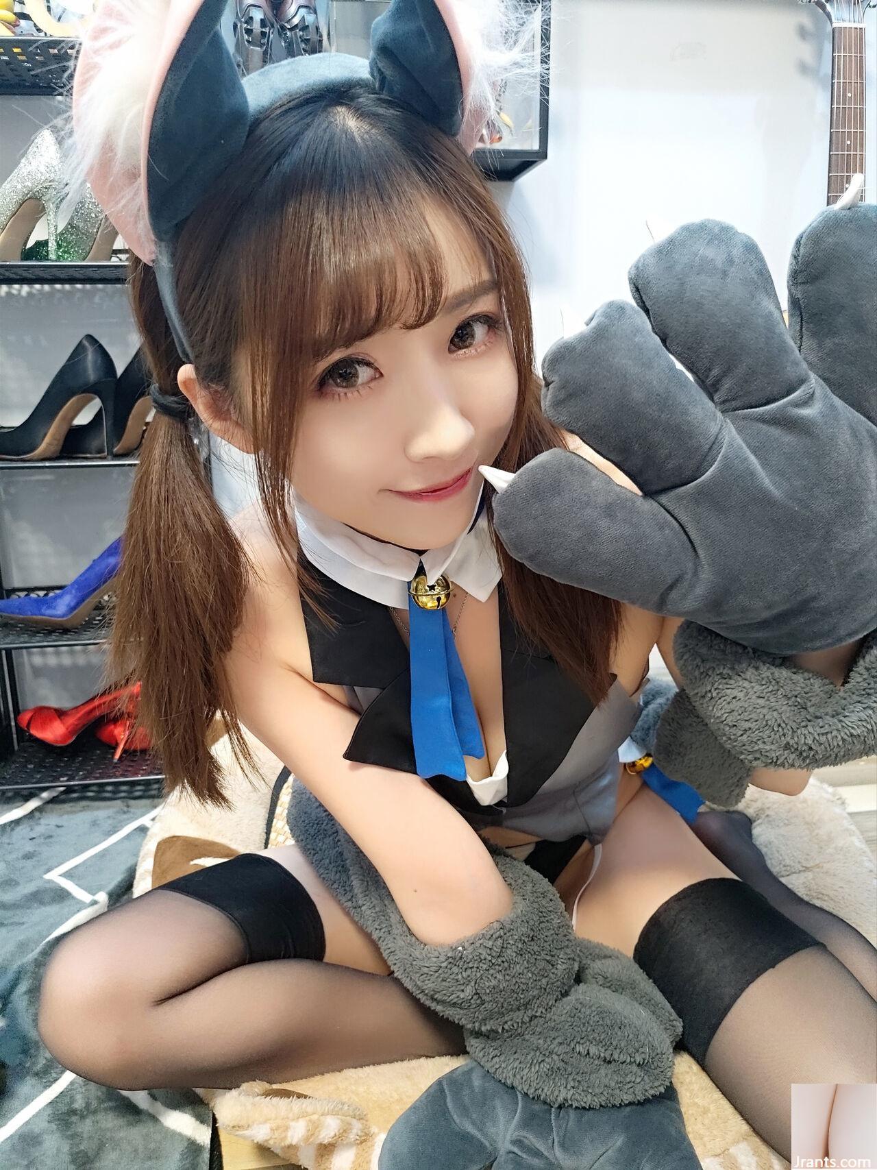 (Little Witch Luna) Miyu Edelfelt (30p)