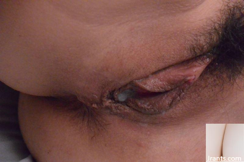 زوجة ذات شعر قصير مع رغبة غير راضية وتستمتع عندما تلتقي بالسن (33 نقطة)